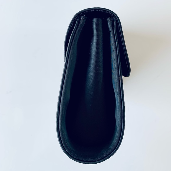 Giorgio Armani Women’s Purse Wallet - Picture 6 of 7